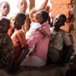 Vírus expõe desigualdades gritantes entre ricos e pobres