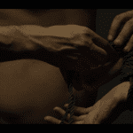 Contra a crise que instaura-se como forma de governo, um cinema deambulatório…