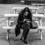 A ERA DA SOLIDÃO DIGITAL: Estaremos mais conectados e, paradoxalmente, mais sozinhos do que nunca?